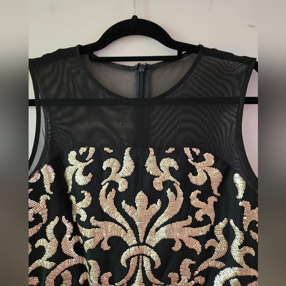 The Limited Black & Gold Sequin Damask Illusion Sheath Dress - Size 12 - Picture 5 of 11